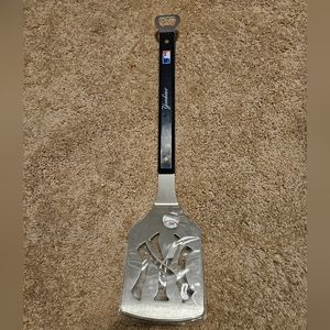 NEW MLB Yankees Sportula Grilling BBQ Spatula